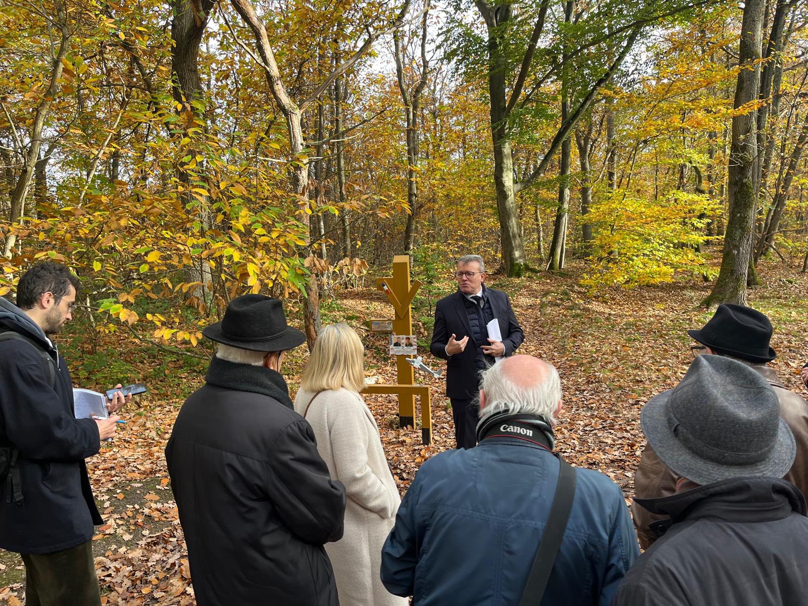 À la mémoire de George Hubert STEED